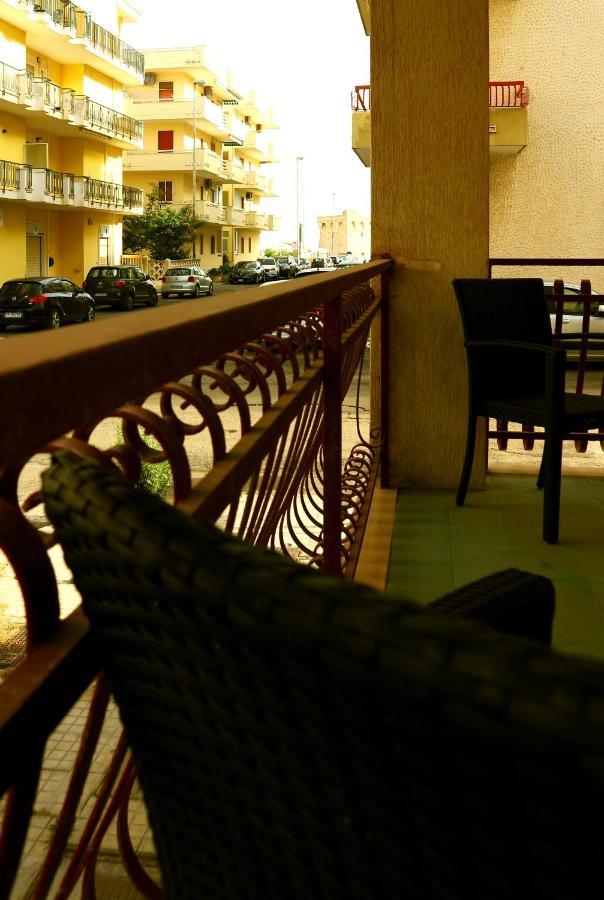 Casa Vacanze Vecchia Torre Gallipolli Exteriör bild