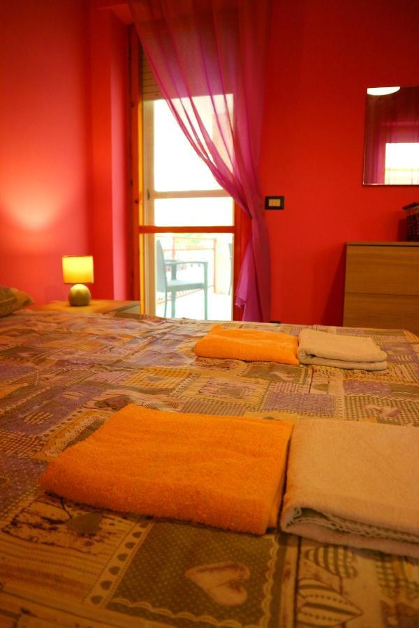 Casa Vacanze Vecchia Torre Gallipolli Exteriör bild
